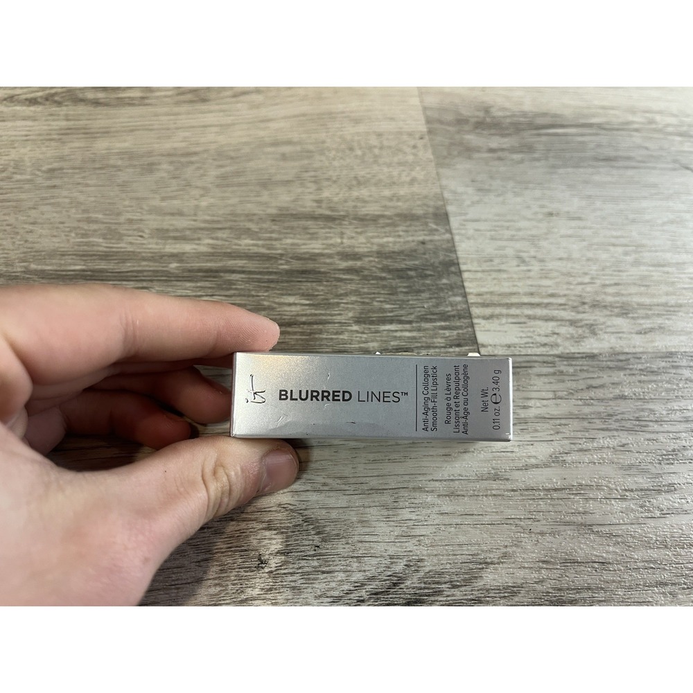 IT Cosmetics‎ Blurred Lines Anti-Aging Collagen Lipstick PERFECT NUDE 0.11oz